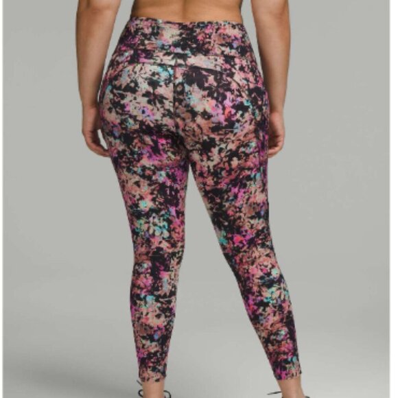 Lululemon Fast and Free High-Rise Tight 25" Stencil Blossom Red Multi Size 6 - Picture 3 of 13